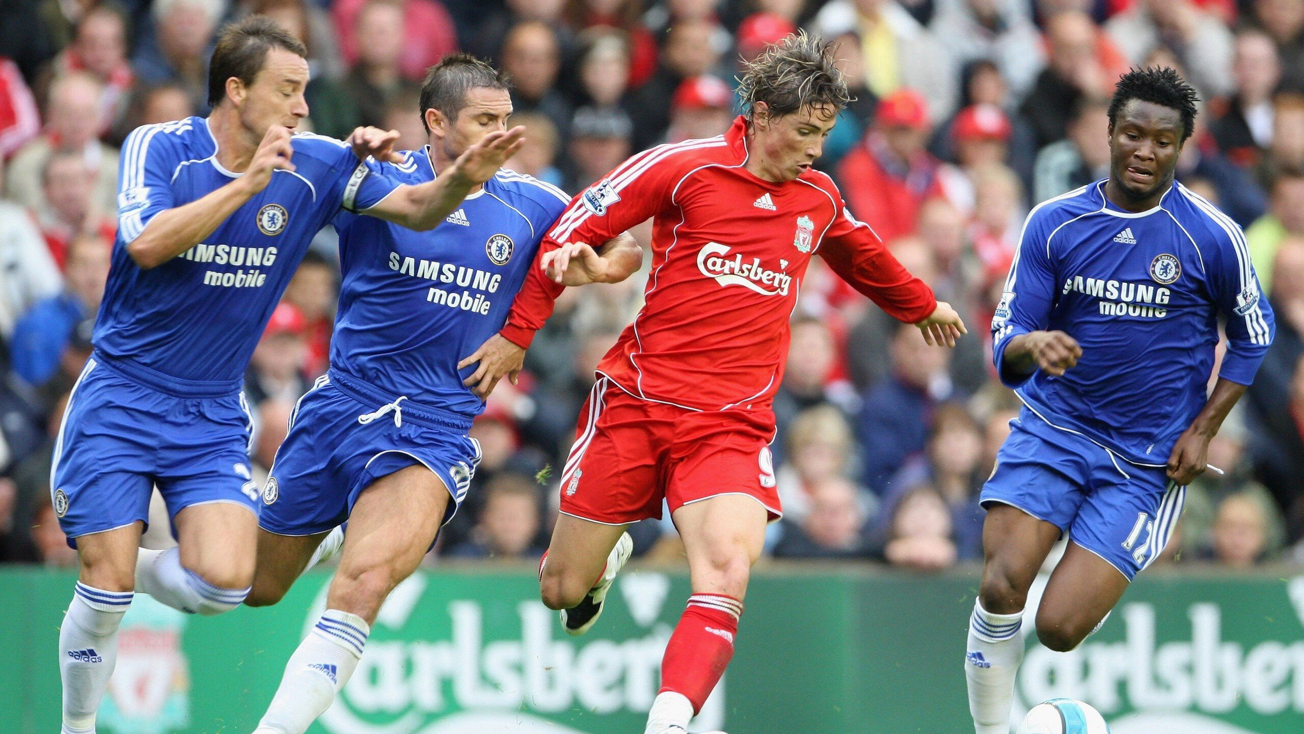 上港引援第一人现身?28岁前锋张玉宁或拿顶薪加盟,上港 引援