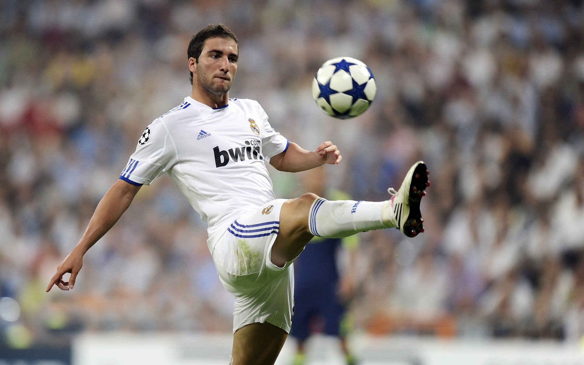 《ApexLegends》“极地挑战”赛事开启,战术策略碰撞引爆战场激情